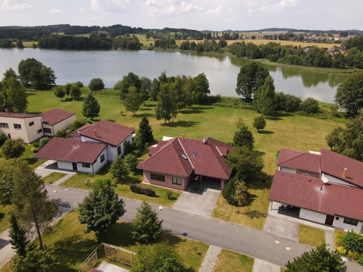 Nová Bystřice Obora 824ヴィラ エクステリア 写真